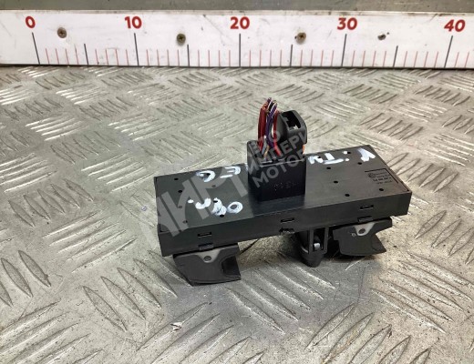 Блок управления стеклоподъемниками Volkswagen Touareg I (7L) 2002-2006  Volkswagen Touareg Touareg I (7L) 2002-2006