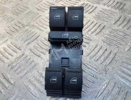 Блок управления стеклоподъемниками Volkswagen Passat B6 (3C) 2005-2010  Volkswagen Passat Passat B6 (3C) 2005-2010