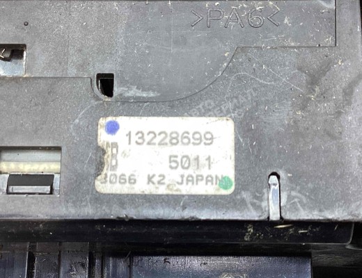 Блок управления стеклоподъемниками Opel Zafira B 2005-2008  Opel Zafira Zafira B 2005-2008