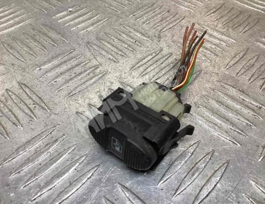 Кнопка стеклоподъемника Volkswagen Sharan I (7M) 1995-2000  Volkswagen Sharan Sharan I (7M) 1995-2000