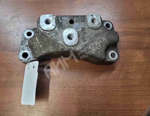 Кронштейн КПП Volkswagen Passat B6 (3C) 2005-2010  Volkswagen Passat Passat B6 (3C) 2005-2010