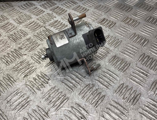 Двигатель вентилятора радиатора Peugeot 206 (2A/2E) 1998-2003  Peugeot 206 206 (2A/2E) 1998-2003