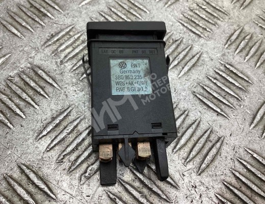 Кнопка аварийной сигнализации Volkswagen Passat B5 (3B) 1996-2000  Volkswagen Passat Passat B5 (3B) 1996-2000