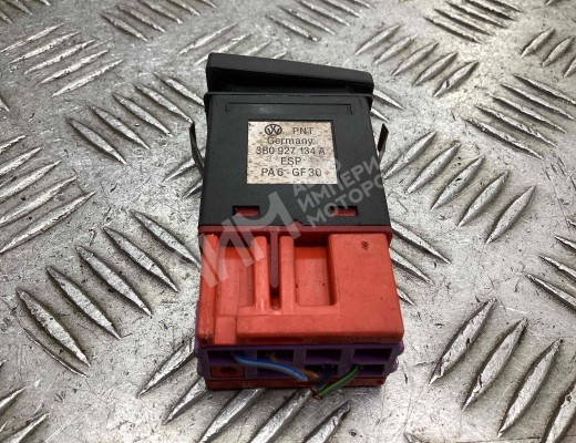 Кнопка антипробуксовочной системы (ABS/ESP) Volkswagen Passat B5 (3B) 1996-2000  Volkswagen Passat Passat B5 (3B) 1996-2000