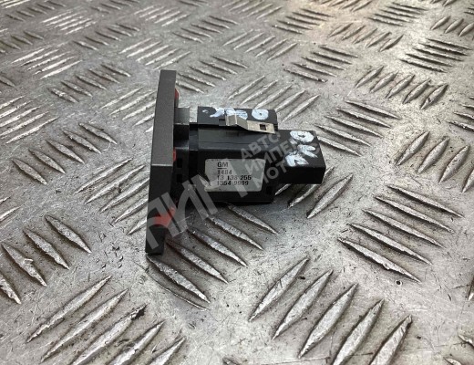 Кнопка аварийной сигнализации Opel Vectra C 2002-2005  Opel Vectra Vectra C 2002-2005