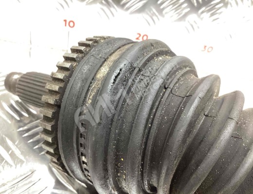Полуось передняя левая (приводной вал, ШРУС) Mazda 626 IV (GE/GV) 1992-1997  Mazda 626 626 IV (GE/GV) 1992-1997