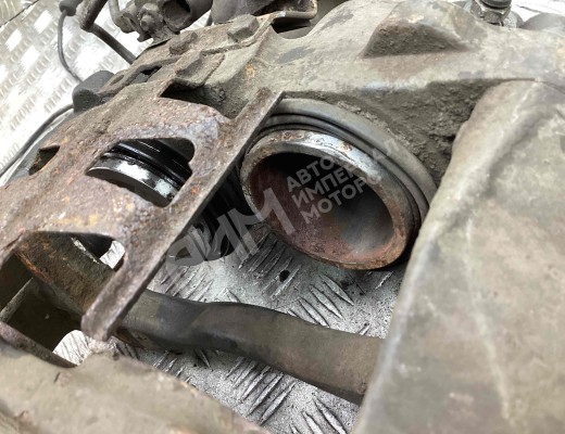 Суппорт задний правый Mercedes Vario (W670) 1996-2013  Mercedes Vario Vario (W670) 1996-2013