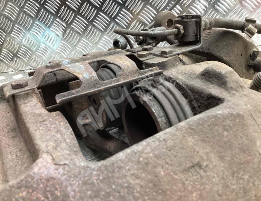 Суппорт задний правый Mercedes Vario (W670) 1996-2013  Mercedes Vario Vario (W670) 1996-2013