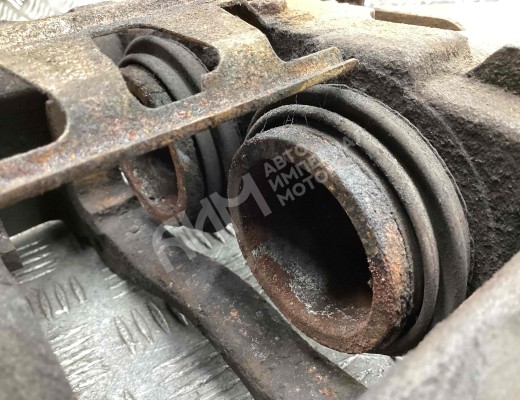 Суппорт передний правый Mercedes Vario (W670) 1996-2013  Mercedes Vario Vario (W670) 1996-2013