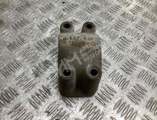 Кронштейн стабилизатора Mercedes Vario (W670) 1996-2013  Mercedes Vario Vario (W670) 1996-2013