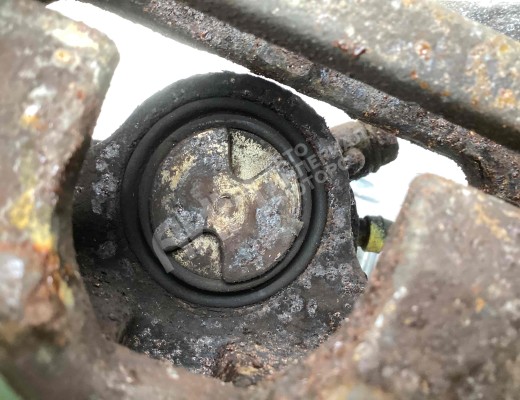 Суппорт задний правый Mazda 6 I (GG) 2002-2005  Mazda 6 6 I (GG) 2002-2005