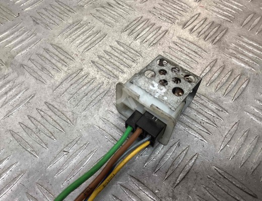 Сопротивление печки Opel Astra H 2004-2007  Opel Astra Astra H 2004-2007