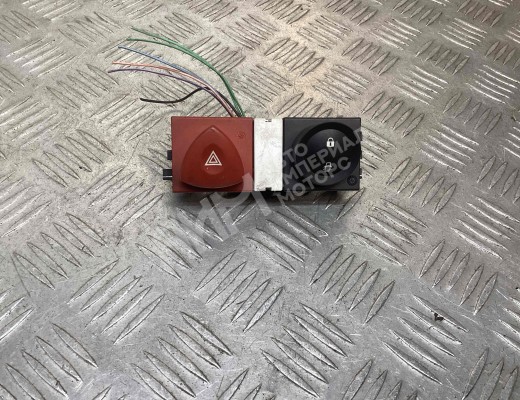 Кнопка аварийной сигнализации Renault Megane II 2002-2006  Renault Megane Megane II 2002-2006