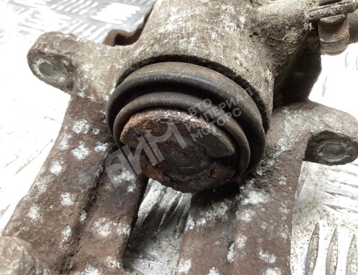 Суппорт задний левый Audi A4 B6 (8EC, 8E5) 2000-2004  Audi A4 A4 B6 (8EC, 8E5) 2000-2004