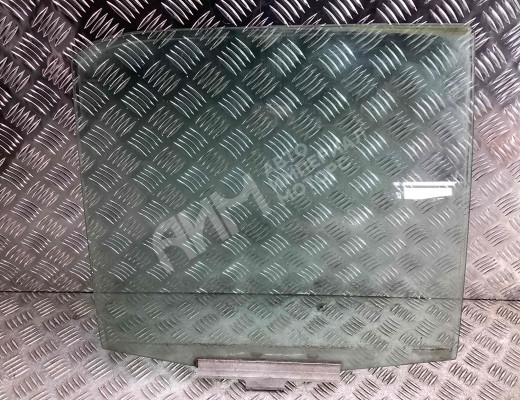 Стекло двери задней правой Mercedes 190 (W201) 1982-1993  Mercedes 190 190 (W201) 1982-1993