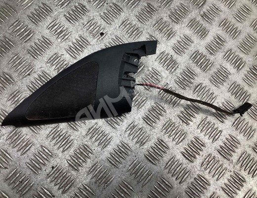 Заглушка зеркала левого Volkswagen Golf IV (1J) 1997-2004  Volkswagen Golf Golf IV (1J) 1997-2004