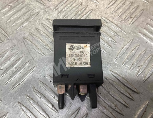 Кнопка подогрева заднего стекла Volkswagen Passat B5 (3B) 1996-2000  Volkswagen Passat Passat B5 (3B) 1996-2000
