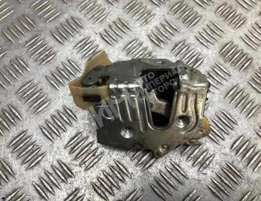 Замок двери задней левой Mercedes 190 (W201) 1982-1993  Mercedes 190 190 (W201) 1982-1993