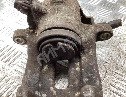 Суппорт задний правый Audi A4 B6 (8EC, 8E5) 2000-2004  Audi A4 A4 B6 (8EC, 8E5) 2000-2004