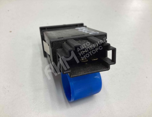 Кнопка открытия лючка топливного бака Skoda Octavia A4 Tour (1U) 2000-2010 рестайлинг  Skoda Octavia Octavia A4 Tour (1U) 2000-2010 рестайлинг