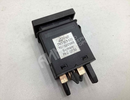 Кнопка подогрева лобового стекла Volkswagen Sharan I (7M) 2000-2003 рестайлинг  Volkswagen Sharan Sharan I (7M) 2000-2003 рестайлинг