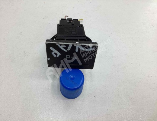 Кнопка парктроника  Volkswagen Touareg I (7L) 2006-2010 рестайлинг