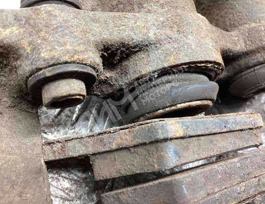 Суппорт задний правый Mercedes Vito I (W638) 1996-2003  Mercedes Vito Vito I (W638) 1996-2003