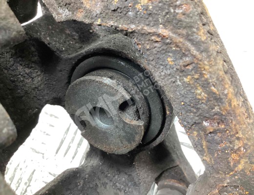 Суппорт задний правый Ford Mondeo III 2000-2003  Ford Mondeo Mondeo III 2000-2003