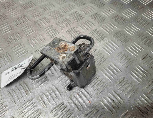 Петля двери передней левой Audi A6 C6 (4F) 2004-2008  Audi A6 A6 C6 (4F) 2004-2008