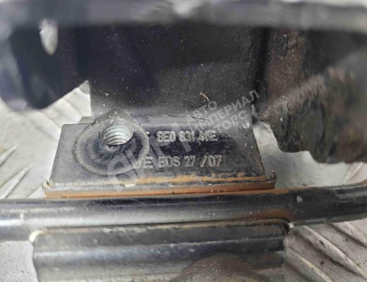 Петля двери передней левой Audi A6 C6 (4F) 2004-2008  Audi A6 A6 C6 (4F) 2004-2008