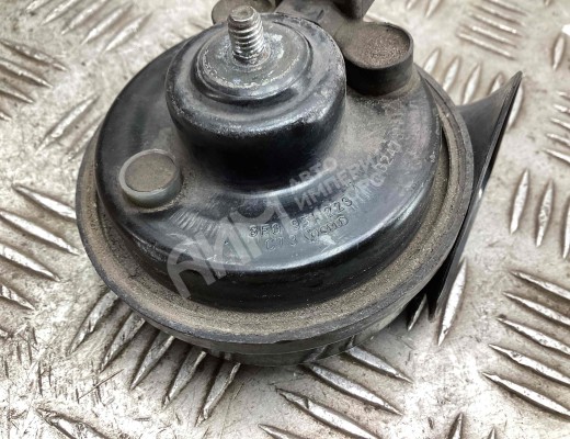 Сигнал (клаксон) Audi A4 B7 (8EC, 8ED) 2004-2008  Audi A4 A4 B7 (8EC, 8ED) 2004-2008