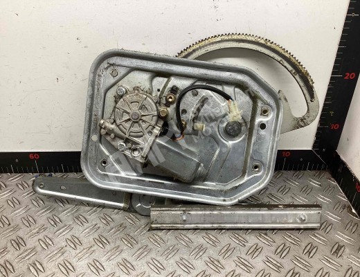 Стеклоподъемник передний правый Scania R-series 1995 -2004  Scania R-series R-series 1995 -2004