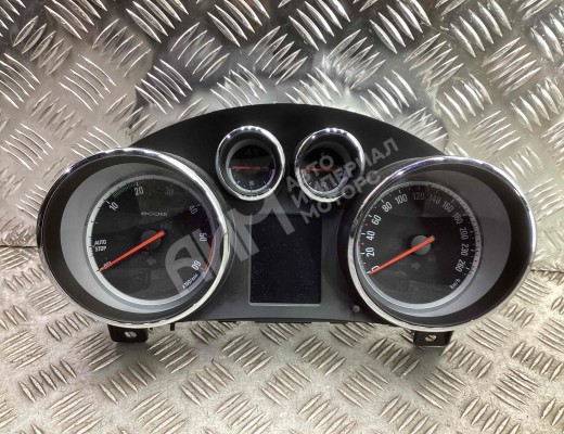 Щиток приборов (приборная панель) Opel Astra J 2009-2015  Opel Astra Astra J 2009-2015