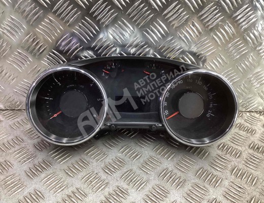 Щиток приборов (приборная панель) Peugeot 3008 I 2010-2017  Peugeot 3008 3008 I 2010-2017