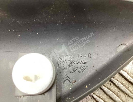 Заглушка зеркала правого Citroen C5 I 2001-2004  Citroen C5 C5 I 2001-2004