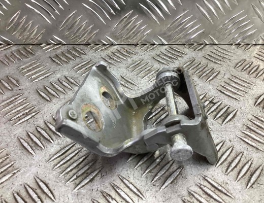 Петля двери передней правой Citroen C5 I 2001-2004  Citroen C5 C5 I 2001-2004