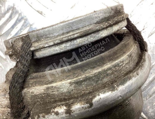 Подушка крепления КПП Audi A6 C5 (4B) 2001-2004 рестайлинг  Audi A6 A6 C5 (4B) 2001-2004 рестайлинг