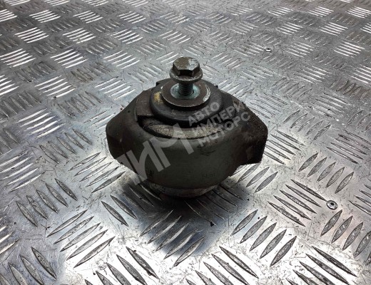 Подушка крепления КПП Audi A6 C5 (4B) 2001-2004 рестайлинг  Audi A6 A6 C5 (4B) 2001-2004 рестайлинг