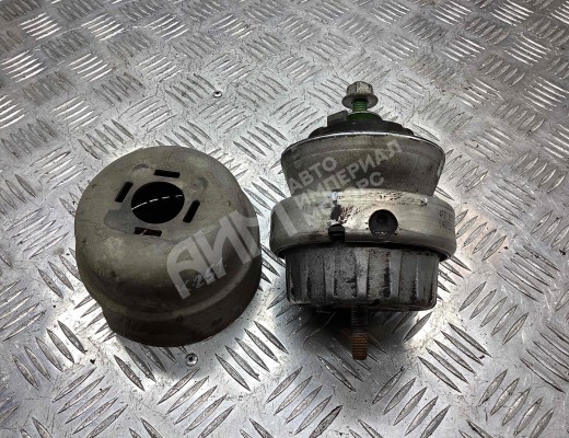 Подушка крепления двигателя Audi A6 C6 (4F) 2004-2008  Audi A6 A6 C6 (4F) 2004-2008