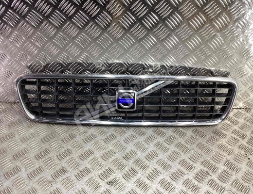Решетка радиатора Volvo V50 (MW) 2003-2007  Volvo V50 V50 (MW) 2003-2007