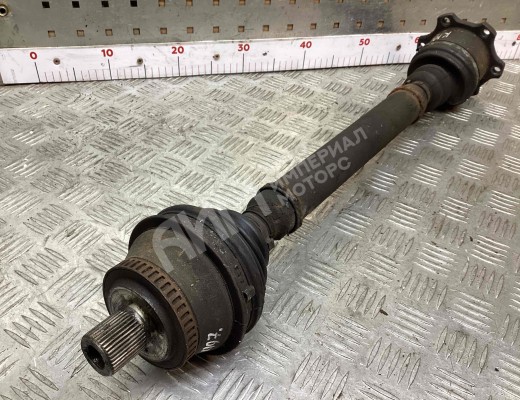 Полуось передняя левая (приводной вал, ШРУС) Audi A6 C5 (4B) 1997-2001  Audi A6 A6 C5 (4B) 1997-2001