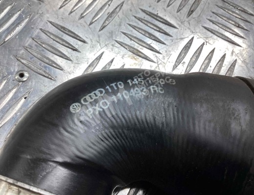 Патрубок интеркулера Volkswagen Golf V (1K) 2004-2009  Volkswagen Golf Golf V (1K) 2004-2009