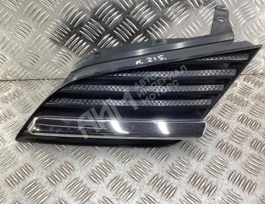 Решетка радиатора Nissan Primera III (P12) 2002-2008  Nissan Primera Primera III (P12) 2002-2008