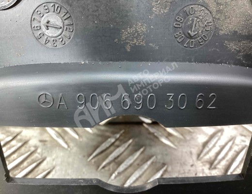 Молдинг (накладка кузовная) Mercedes Sprinter II (W906) 2006-2013  Mercedes Sprinter Sprinter II (W906) 2006-2013