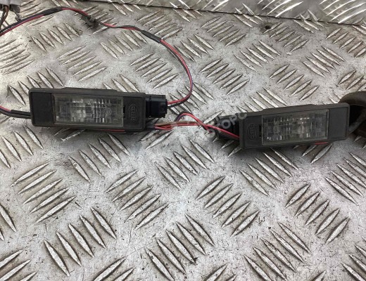 Подсветка номера Nissan Primera III (P12) 2002-2008  Nissan Primera Primera III (P12) 2002-2008