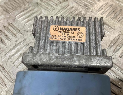 Реле накала свечей Peugeot 5008 I (T8) 2009-2013  Peugeot 5008 5008 I (T8) 2009-2013