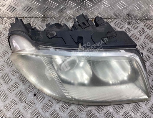 Фара правая Volkswagen Passat B5+ (3B) 2000-2005 рестайлинг  Volkswagen Passat Passat B5+ (3B) 2000-2005 рестайлинг