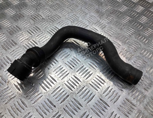 Патрубок радиатора Volkswagen Passat B5+ (3B) 2000-2005 рестайлинг  Volkswagen Passat Passat B5+ (3B) 2000-2005 рестайлинг