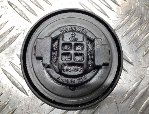 Пробка маслозаливная Volkswagen Golf V (1K) 2004-2009  Volkswagen Golf Golf V (1K) 2004-2009