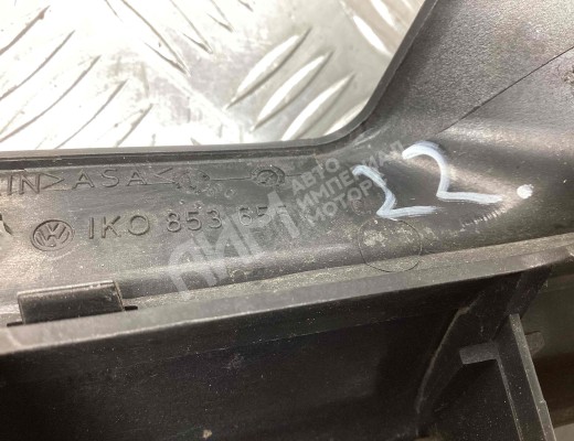 Решетка радиатора Volkswagen Golf V (1K) 2004-2009  Volkswagen Golf Golf V (1K) 2004-2009